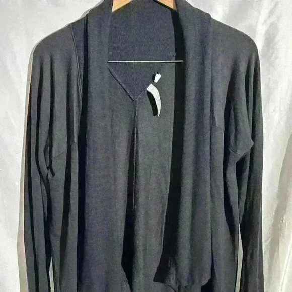 Athleta Cardigan Sweater Womens Size Medium Black Open Front Long Sleeve - Picture 2 of 5